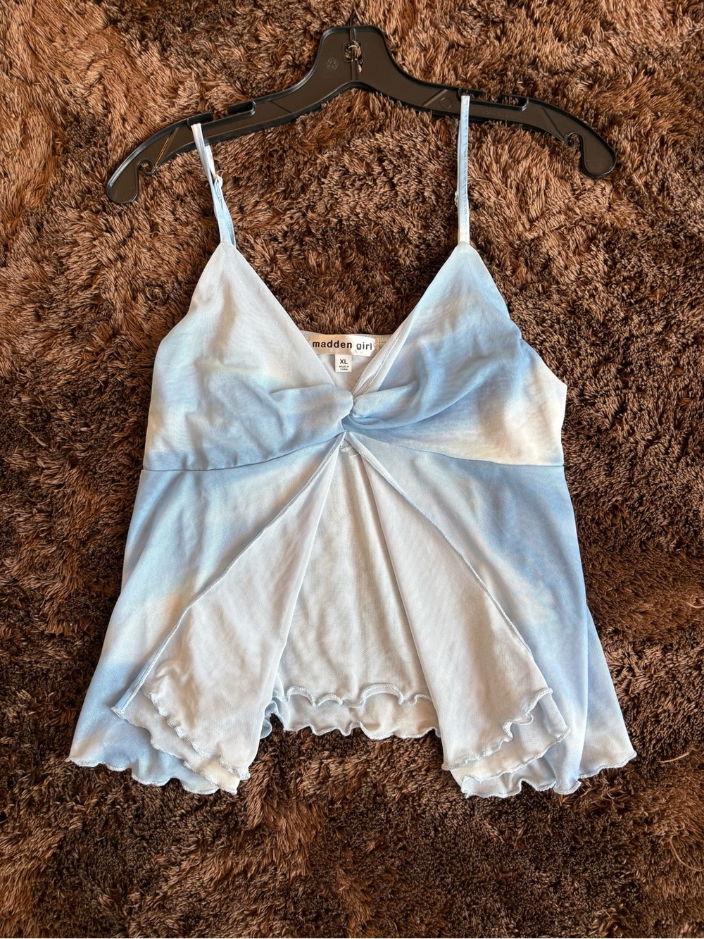 Madden girl split front cami